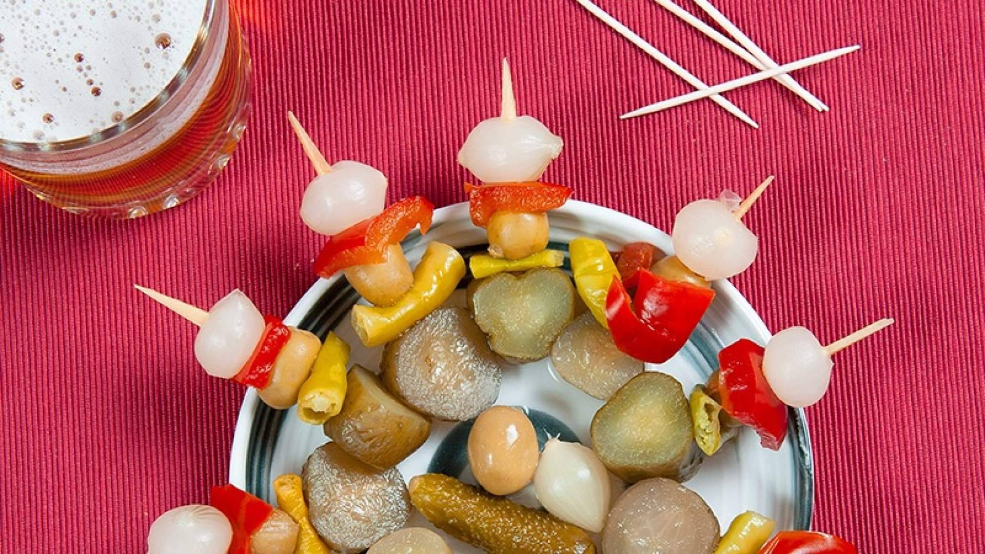 Embutidos, dulces y platos típicos; los productos españoles más enviados a estudiantes Erasmus