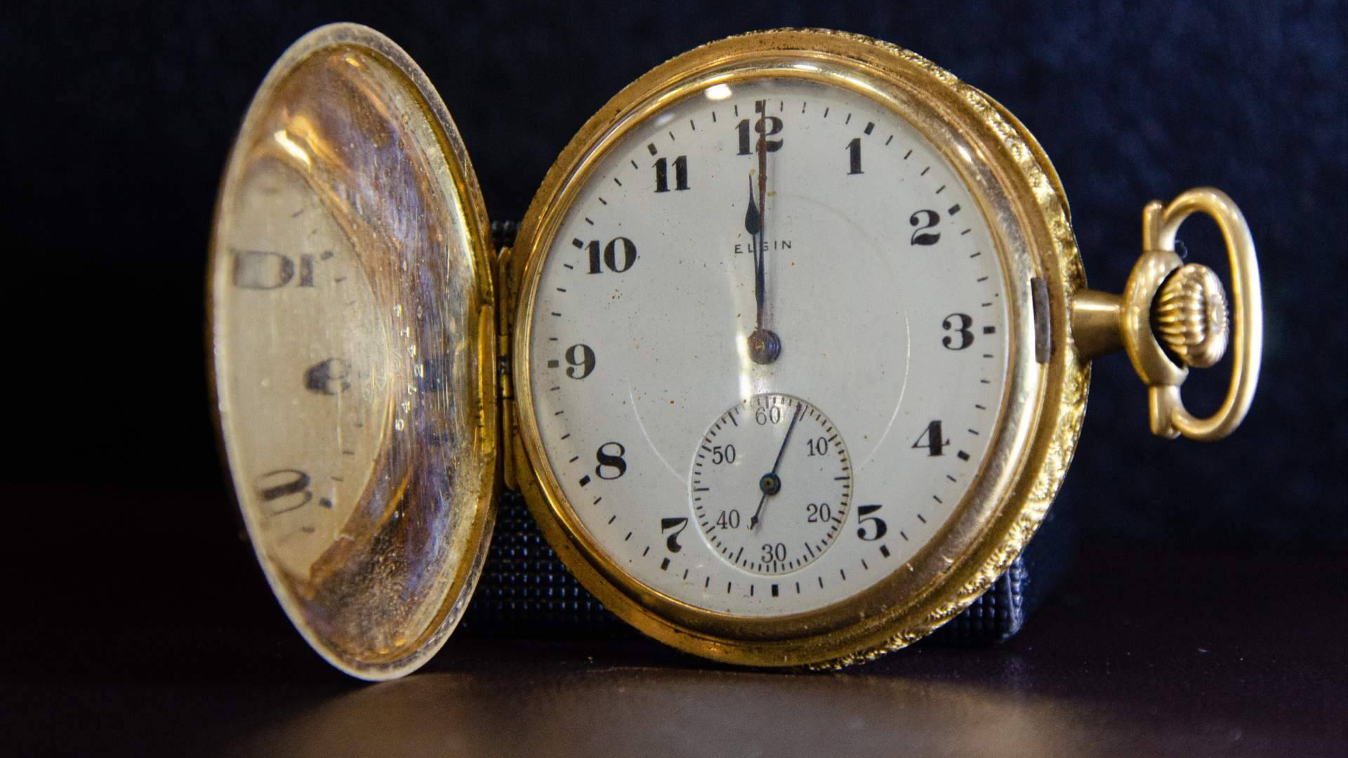 Claves para obtener el valor real al vender relojes de oro en Oviedo sin intermediarios